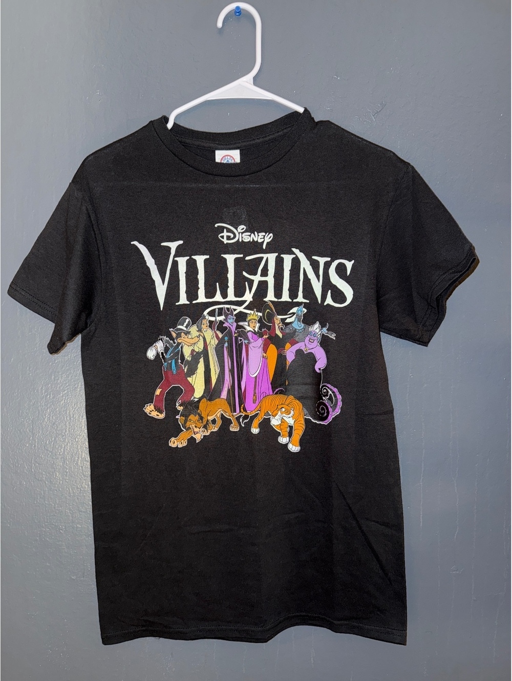 Disney Villains Black Graphic T-Shirt Size Small